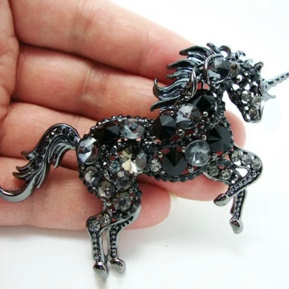 Source Unknown Jewelry - Unique Elegant Black Crystal & Enamel Unicorn Horse Brooch